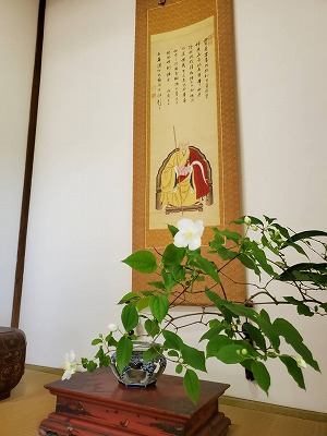 宝善院を建立した独振和尚の頂相です。今年で331回目を数える年回忌を厳修致しました。